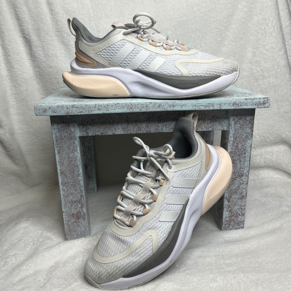 Adidas Cloudfoam Women's Athletic Shoes Sneakers White Pink Grey Size 9